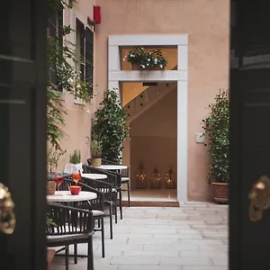 residenza-ducato.hotelslidodijesolo.com/