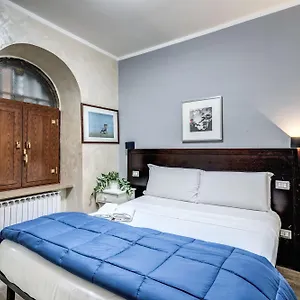Otel Family House, Roma