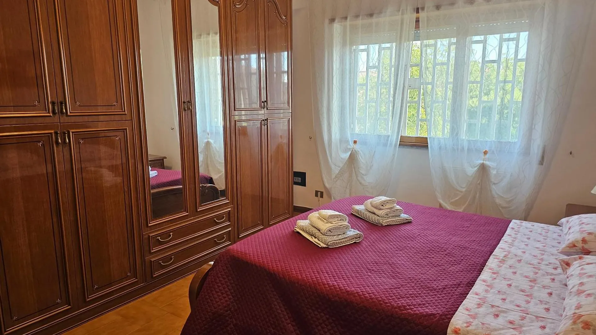 Suite Colosseo Roma 0*,  Italia